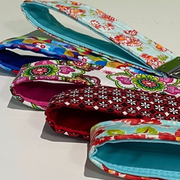 Choose 1 NEW Handmade Fabric Keychain Key Fob Ring Wristlet Floral Blue Pink Red - Picture 3 of 9